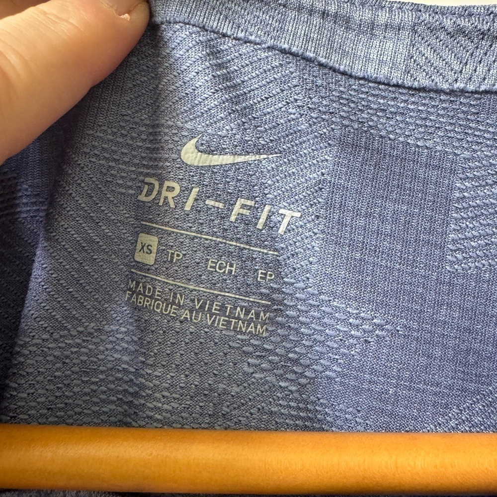 Nike Dri-FIT Heathered Blue Tee - Picture 3 of 3